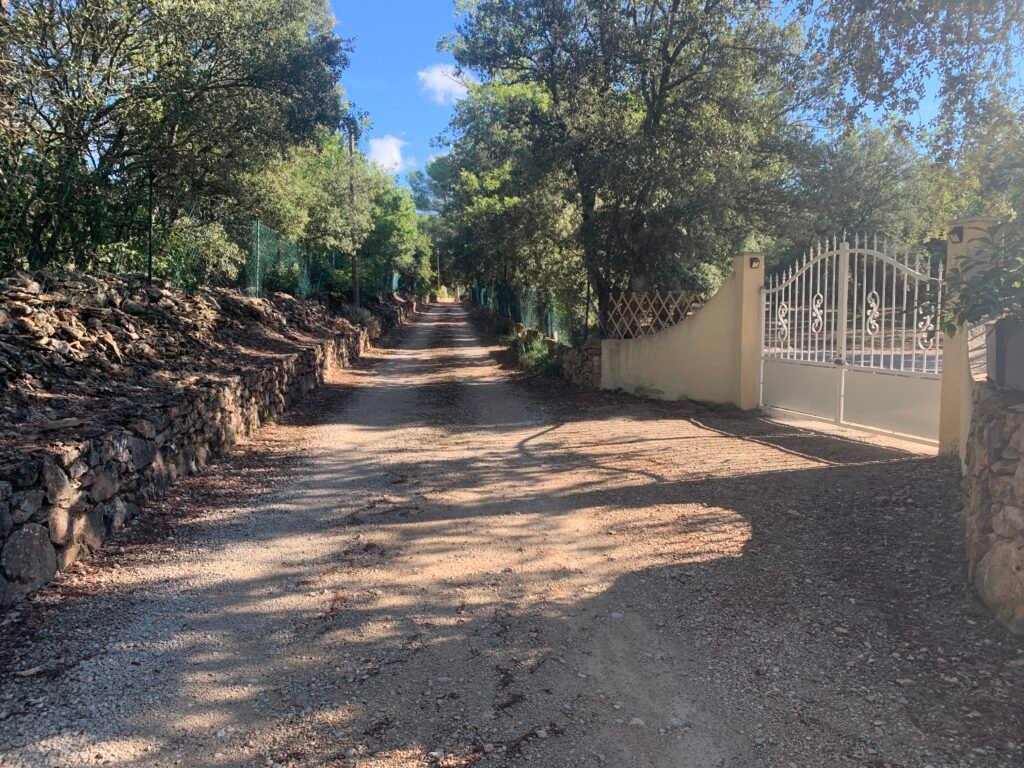 Portail principal d'entrée