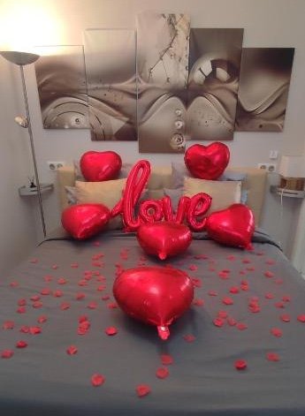 LOVE ROOM