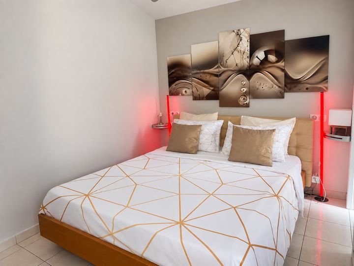La chambre le soir, lumière d'ambiance